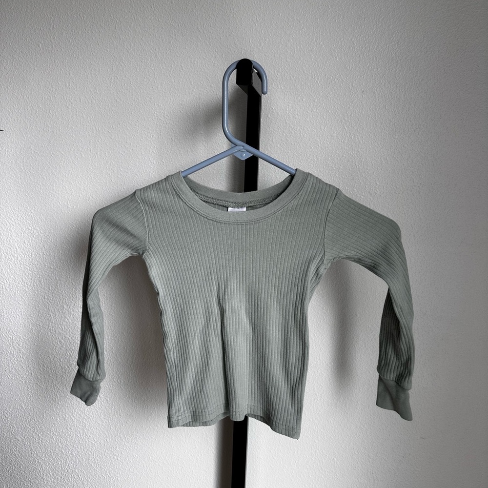 Modern moments 4T long sleeve ribbed top